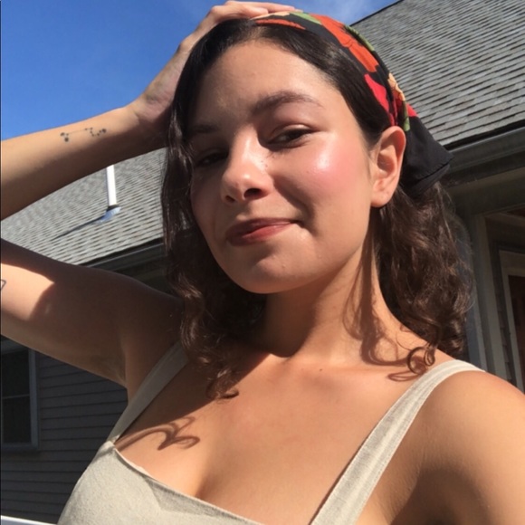 Meet your Posher, Madeleine - Picture 1 of 1